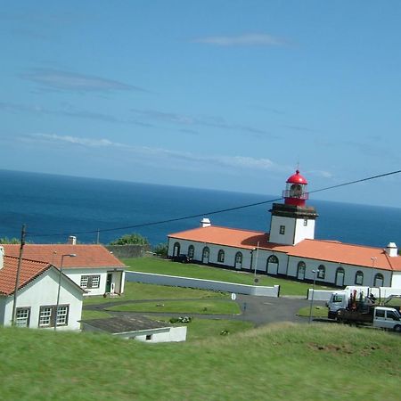 Вилла Moradias Estacao Radio Naval , Moradia Vila Do Porto Lajes das Flores Экстерьер фото