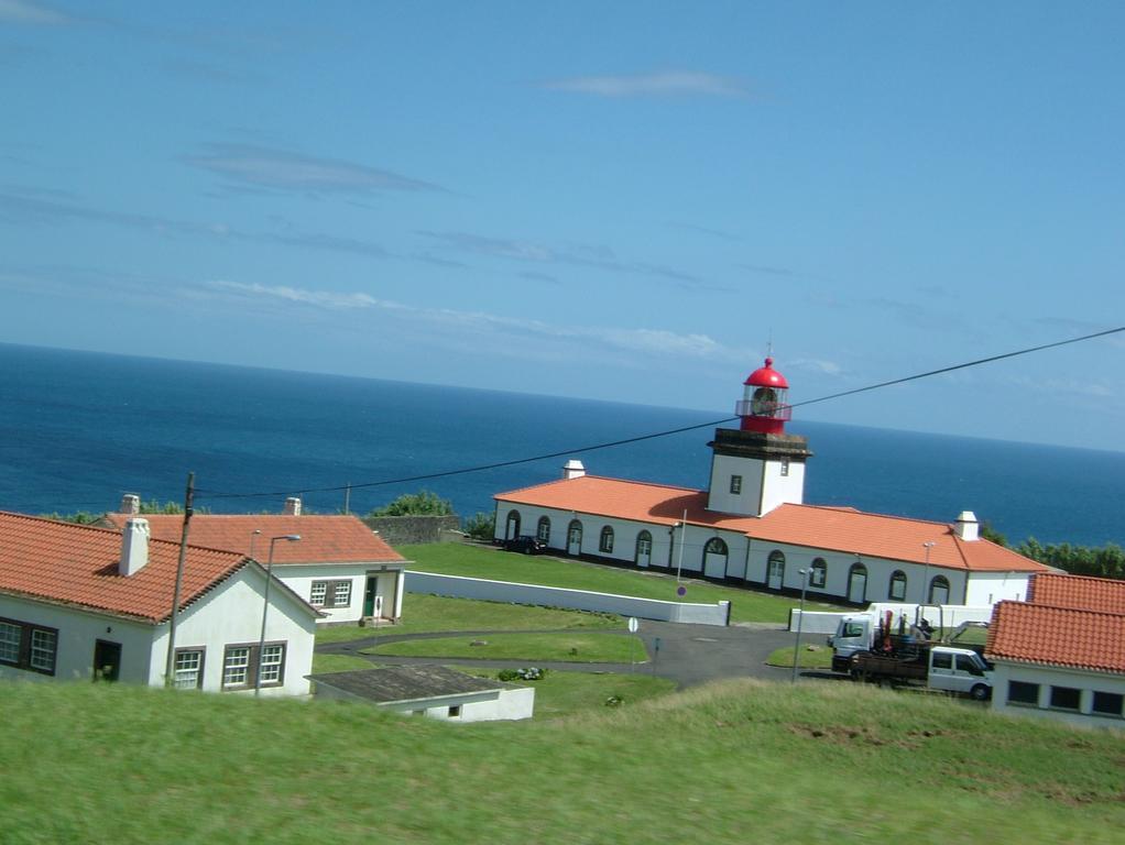 Вилла Moradias Estacao Radio Naval , Moradia Vila Do Porto Lajes das Flores Экстерьер фото